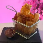 Tiras massa de pastel com Doce
