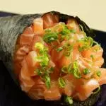 TEMAKI SALMÃO CRU