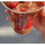 FONDUE DE MORANGO NO COPO