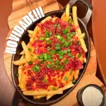 Batata com cheddar e bacon