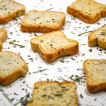 pan tostado en finas hiervas