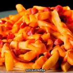Batata , cheddar costela desfiada