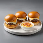 3 MINI HAMBURGUESAS