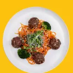 Spaghetti con Albondigas