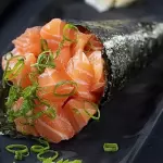 Temaki de Salmão Completo