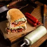 Hot Dog Prensado Cheddar