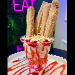 Sundae Kascão com churros espanhol
