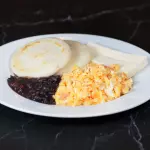 DESAYUNO VENEZOLANO