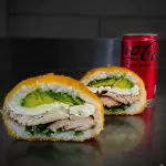 mini sushi burger + bebida 220ml