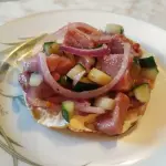 TOSTADA DE ATÚN FRESCO