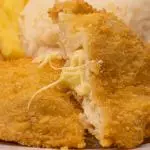 FRANGO RECHEADO C/ MUÇARELA