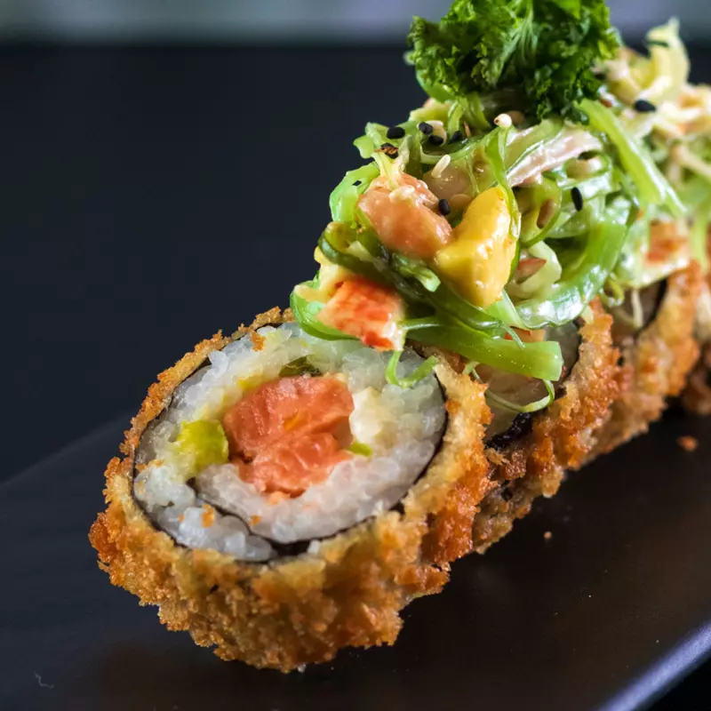 DELICIOUS ROLL