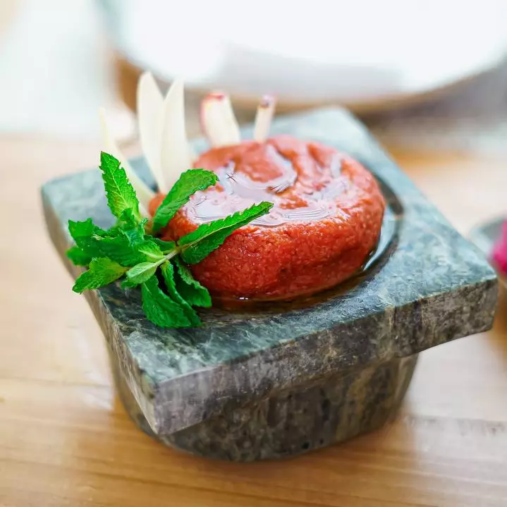 KIBBE CRUDO