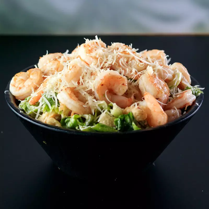 ENSALADA CÉSAR CON CAMARÓN